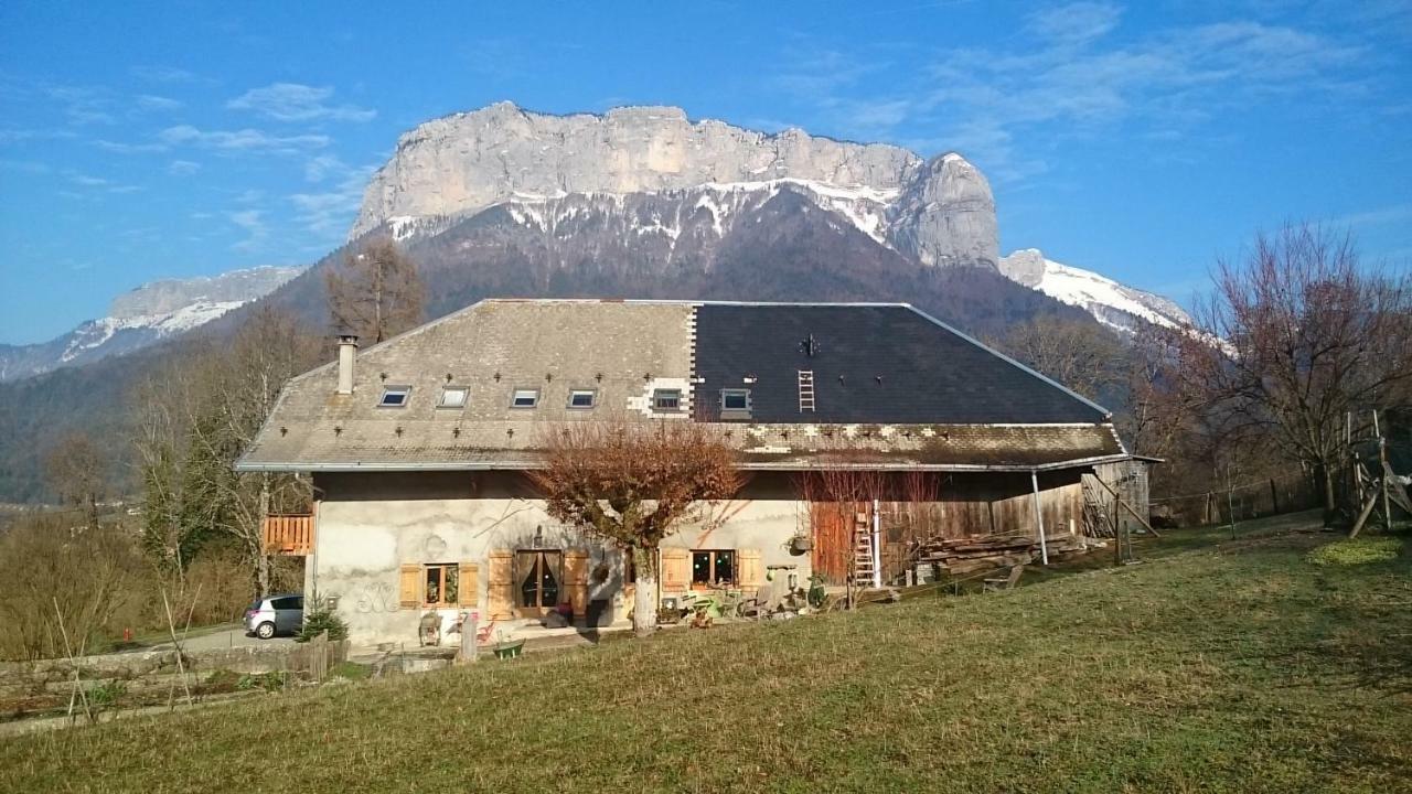 Villa Ferme familiale chez Lili Alex Exterior foto